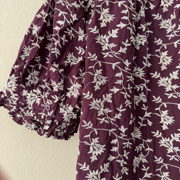 Ann Taylor Embroidered Ruffled Blouse Short Sleeve Size PXL - Picture 7 of 12